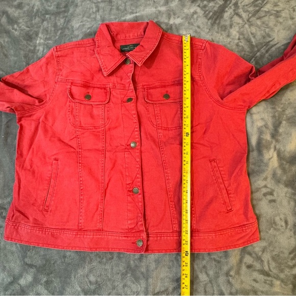 Lauren Ralph Lauren Red Denim Jacket

#1312 - Picture 3 of 7